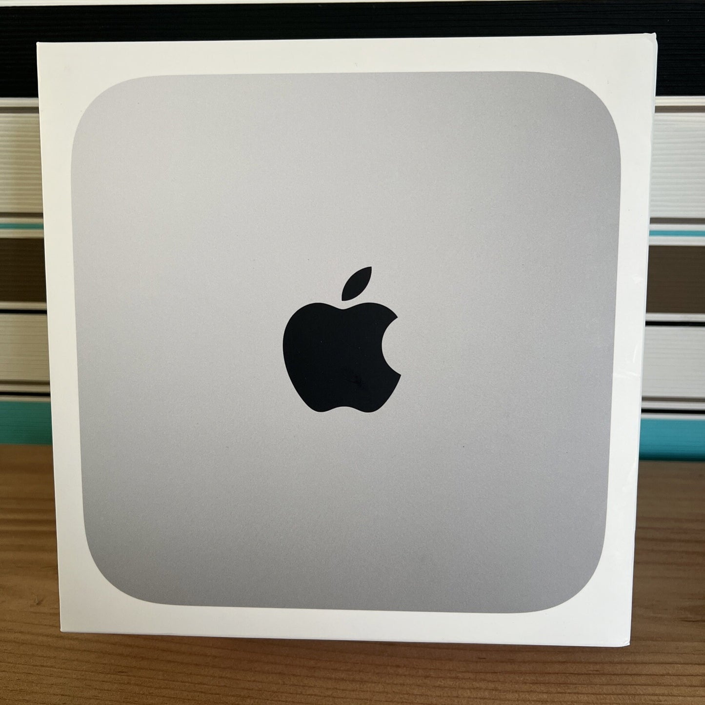 Apple Mac Mini M2 Chip 8-core CPU, 10-core GPU, 2023 A2686 - Excellent