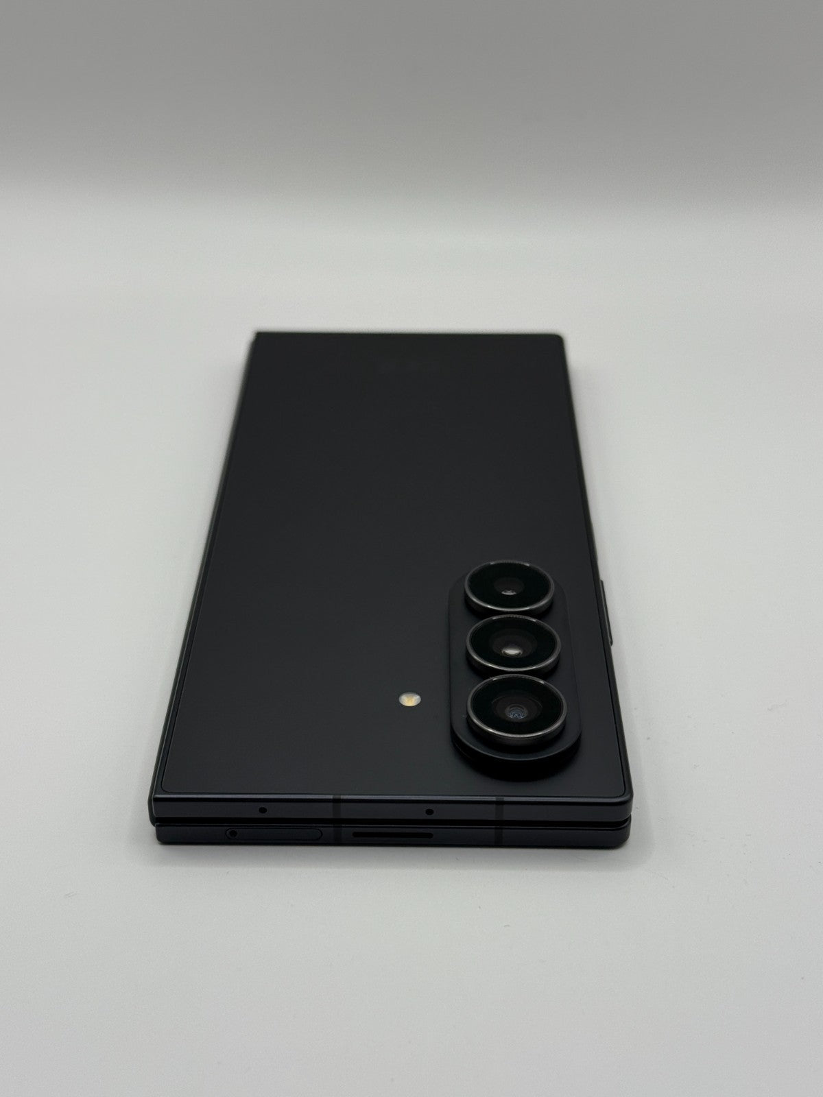 Samsung Galaxy Z Fold 7 256GB Jet Black Excellent Condition Warranty Unlocked