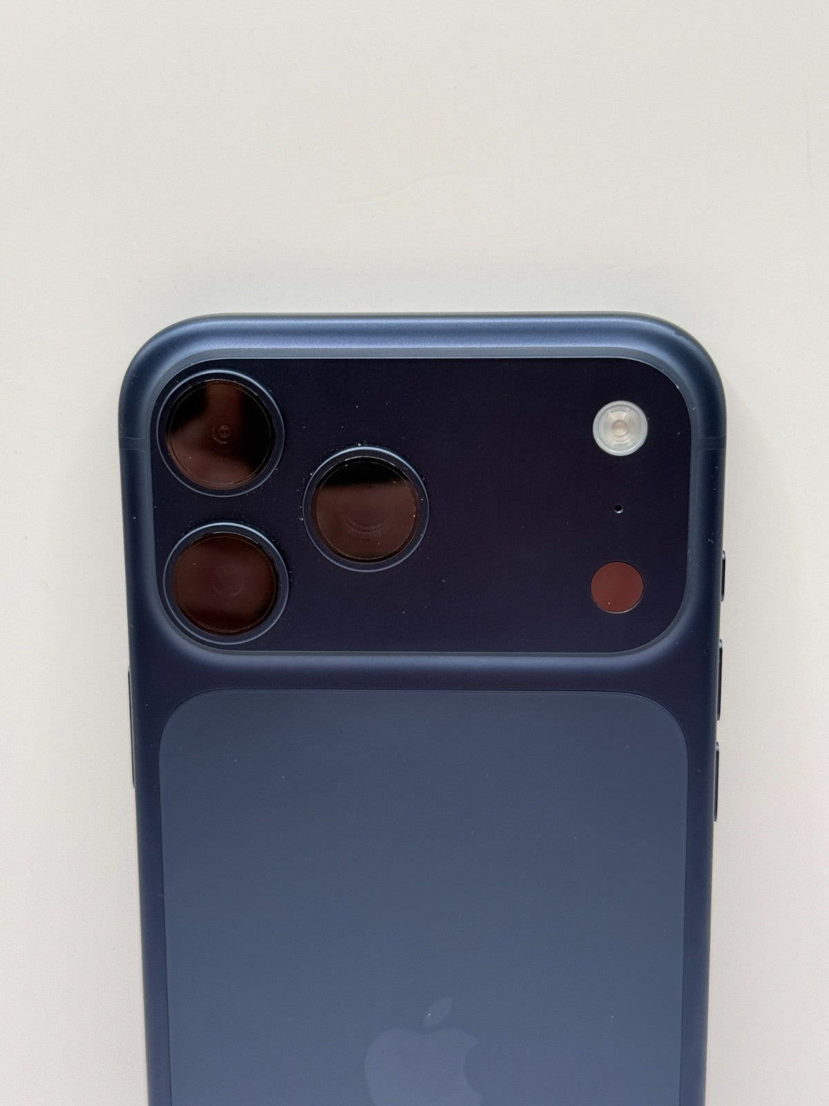 Apple Iphone 17 Pro Max 256GB Deep Blue 5G Warranty Unlocked Excellent Condition