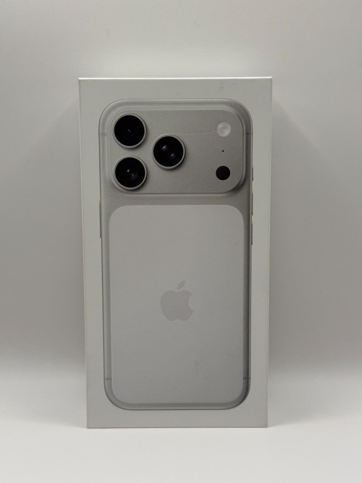 Apple Iphone 17 Pro 256GB Silver 5G 6.3" Unlocked Warranty Excellent Condition
