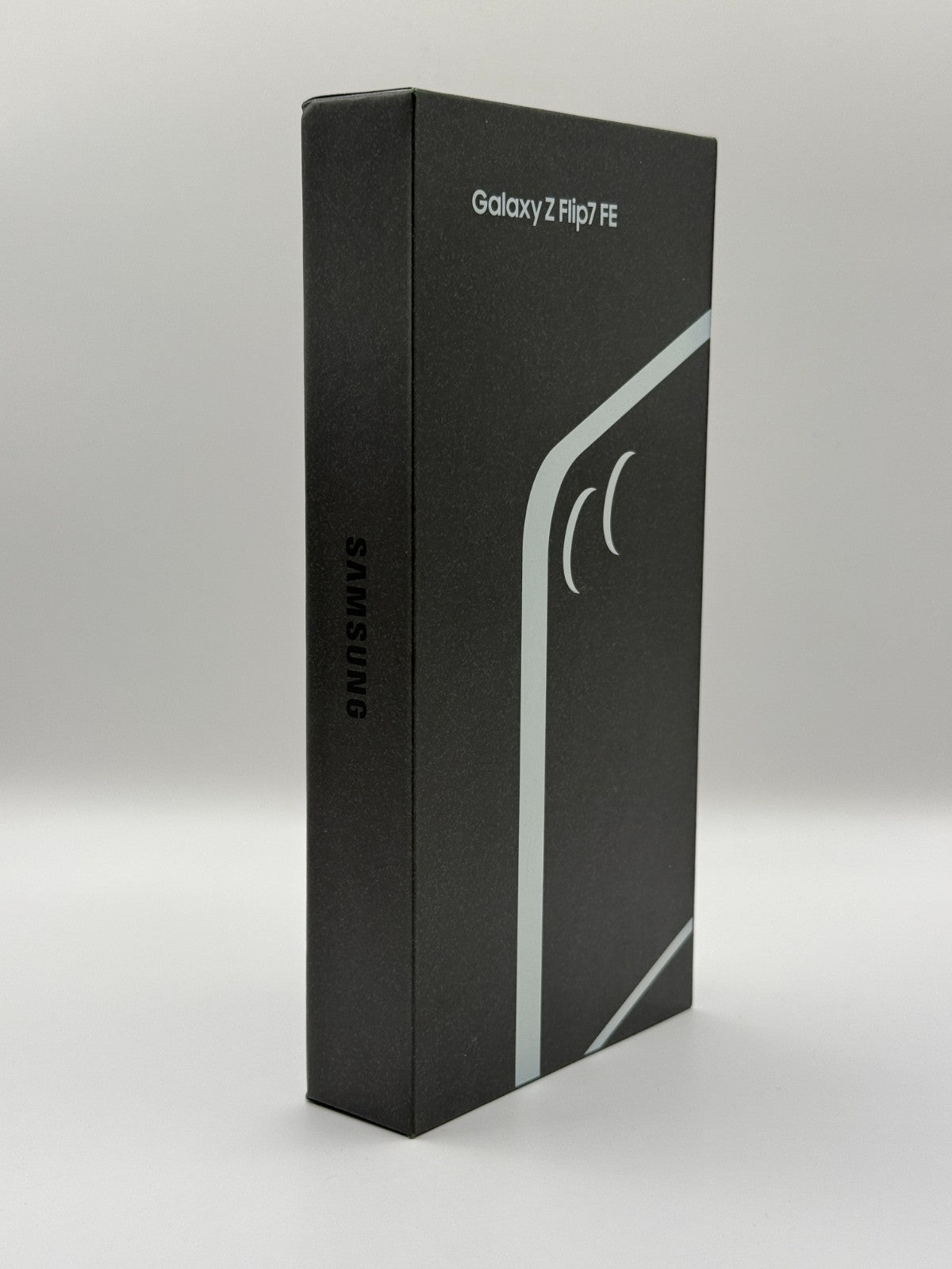 Samsung Galaxy Z Flip7 FE AI Phone 256GB 8GB Black Unlocked Brand New Sealed