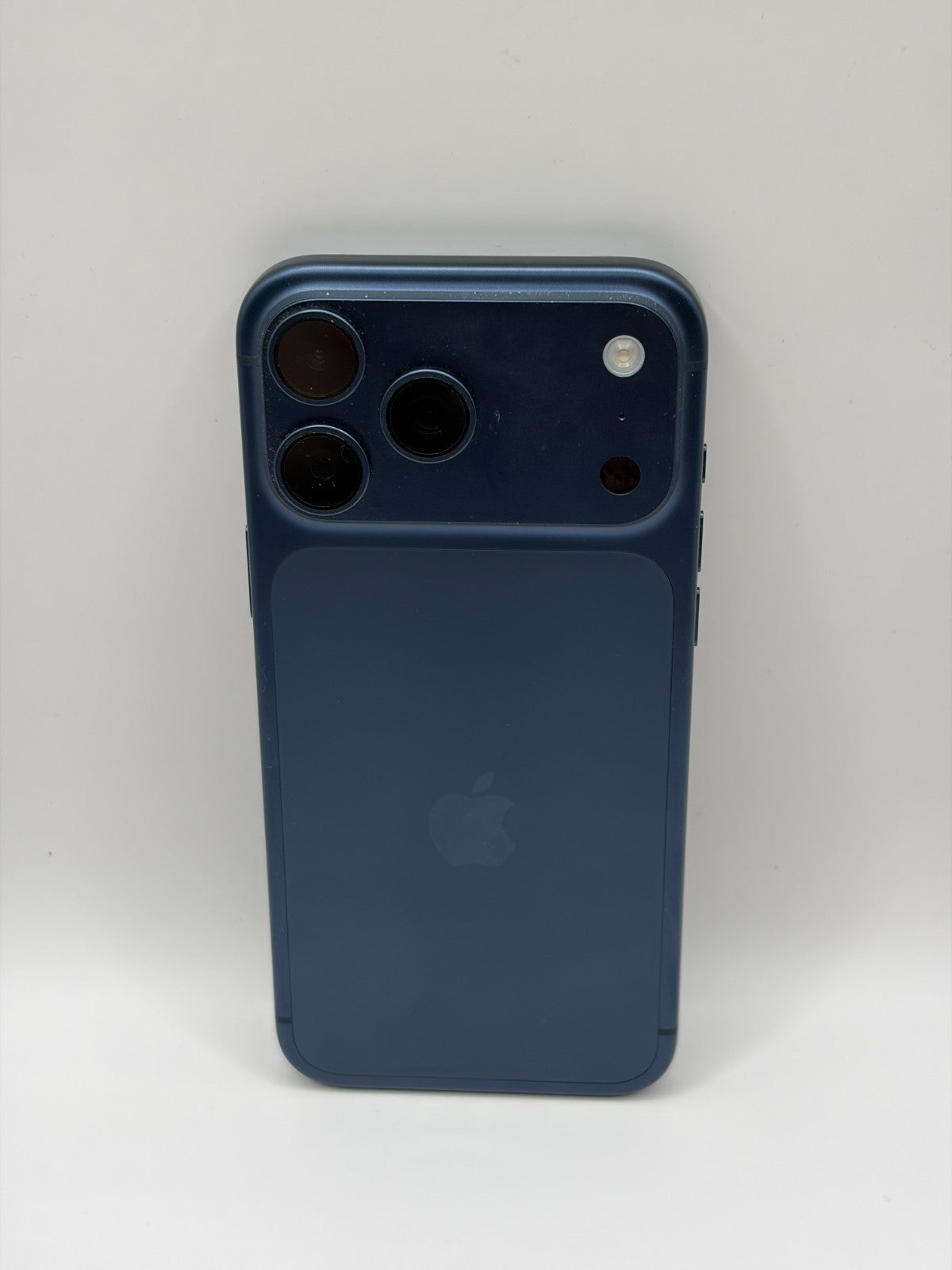 Apple Iphone 17 Pro Max 5G 256GB Deep Blue Unlocked Excellent Condition